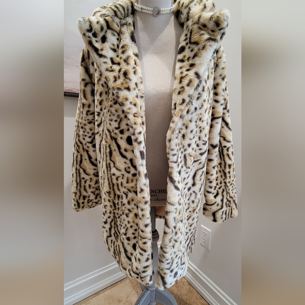 Parisian Faux Fur Leapard Coat